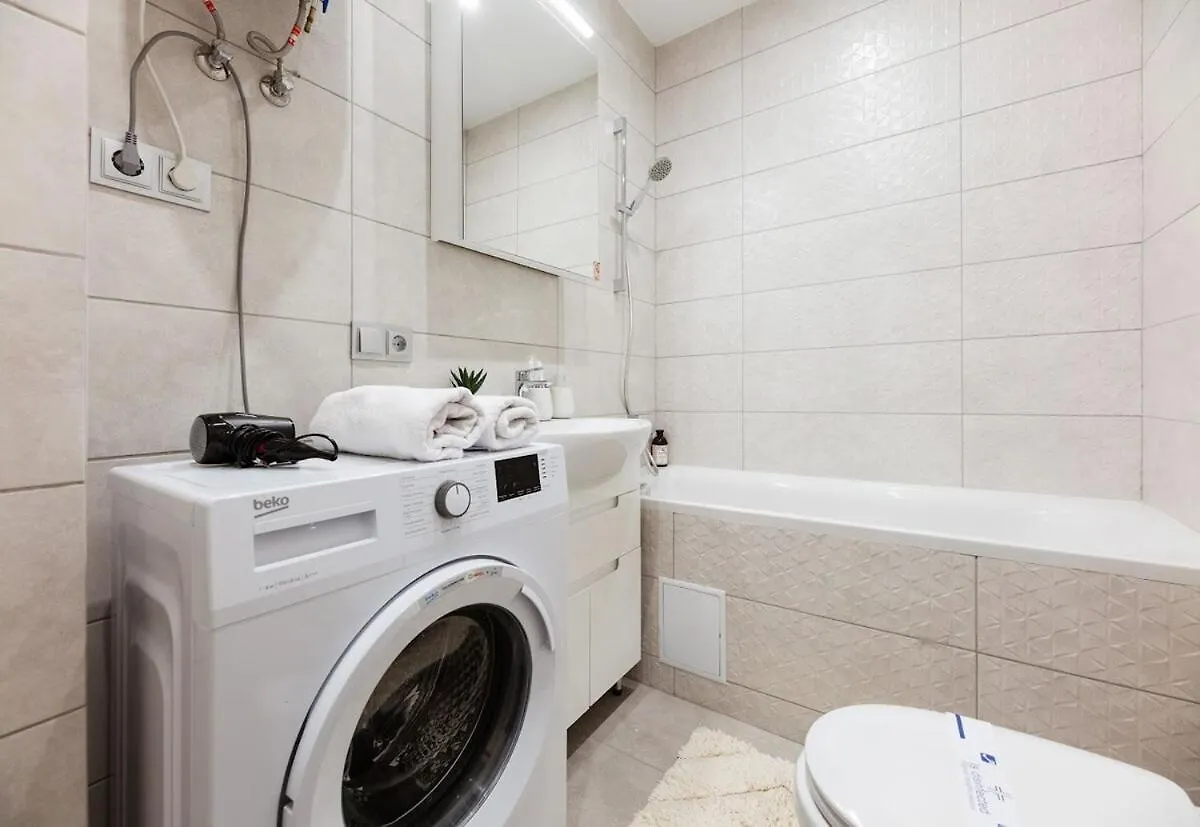 San Francisko Apartment Near Nyvky Metro Station 299 キエフ ウクライナ