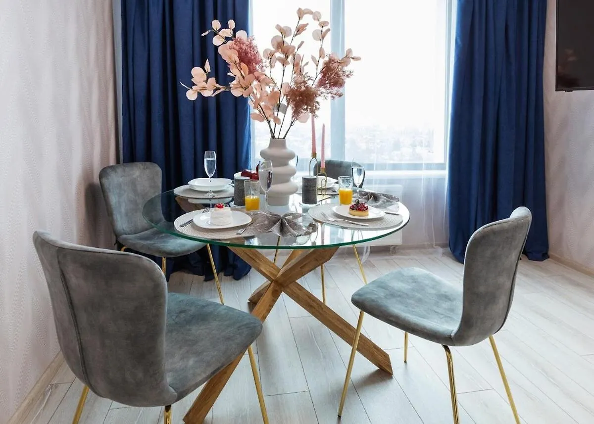 San Francisko Apartment Near Nyvky Metro Station 299 キエフ