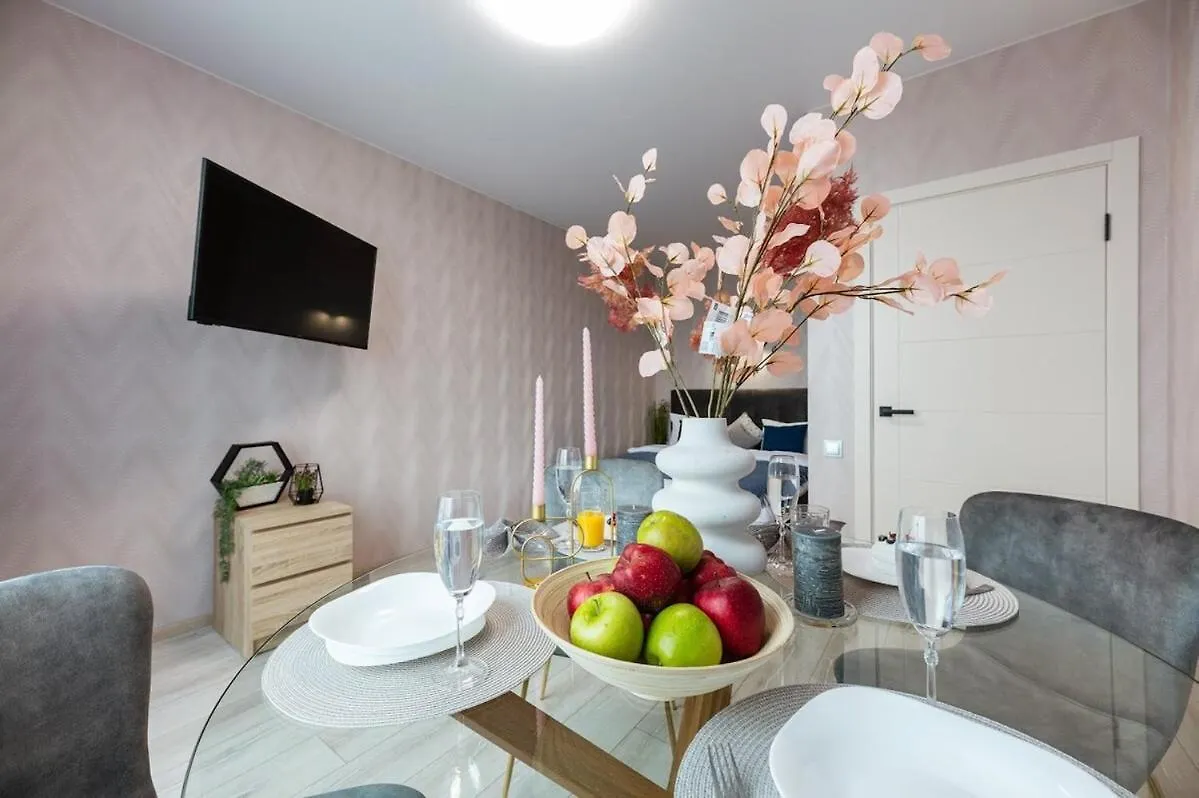 San Francisko Apartment Near Nyvky Metro Station 299 キエフ 0*,